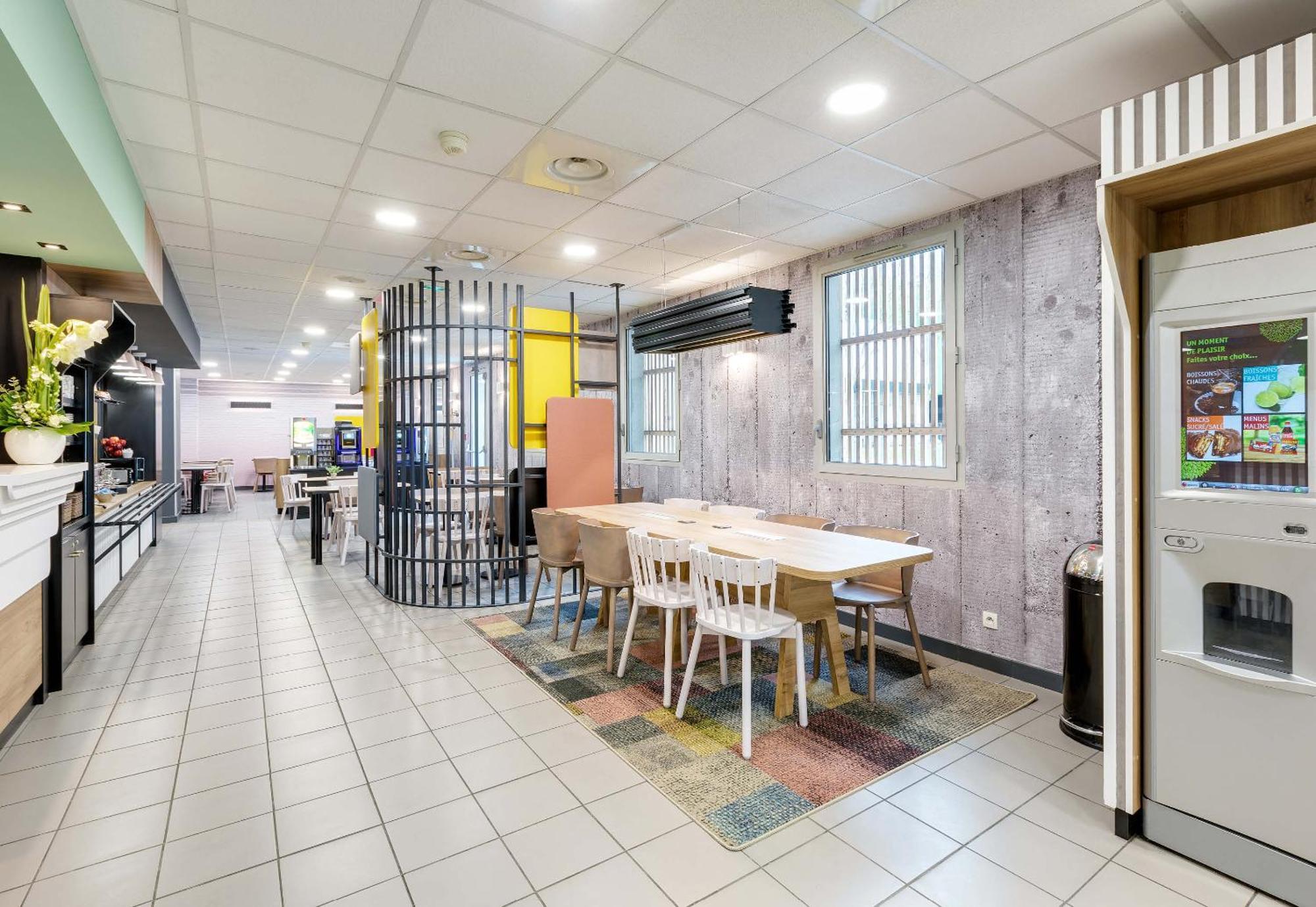 B&B Hotel Lille Centre Grand Palais Экстерьер фото