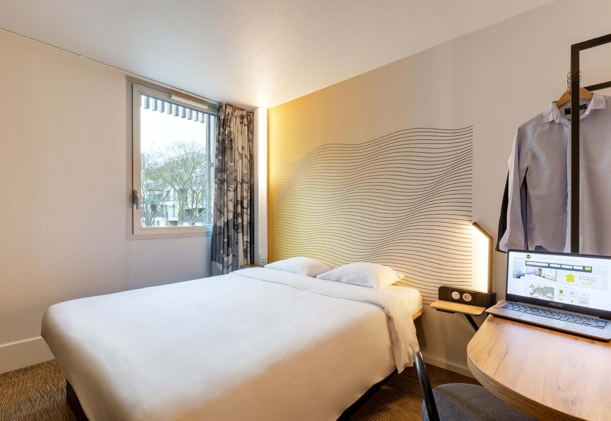 B&B Hotel Lille Centre Grand Palais Экстерьер фото