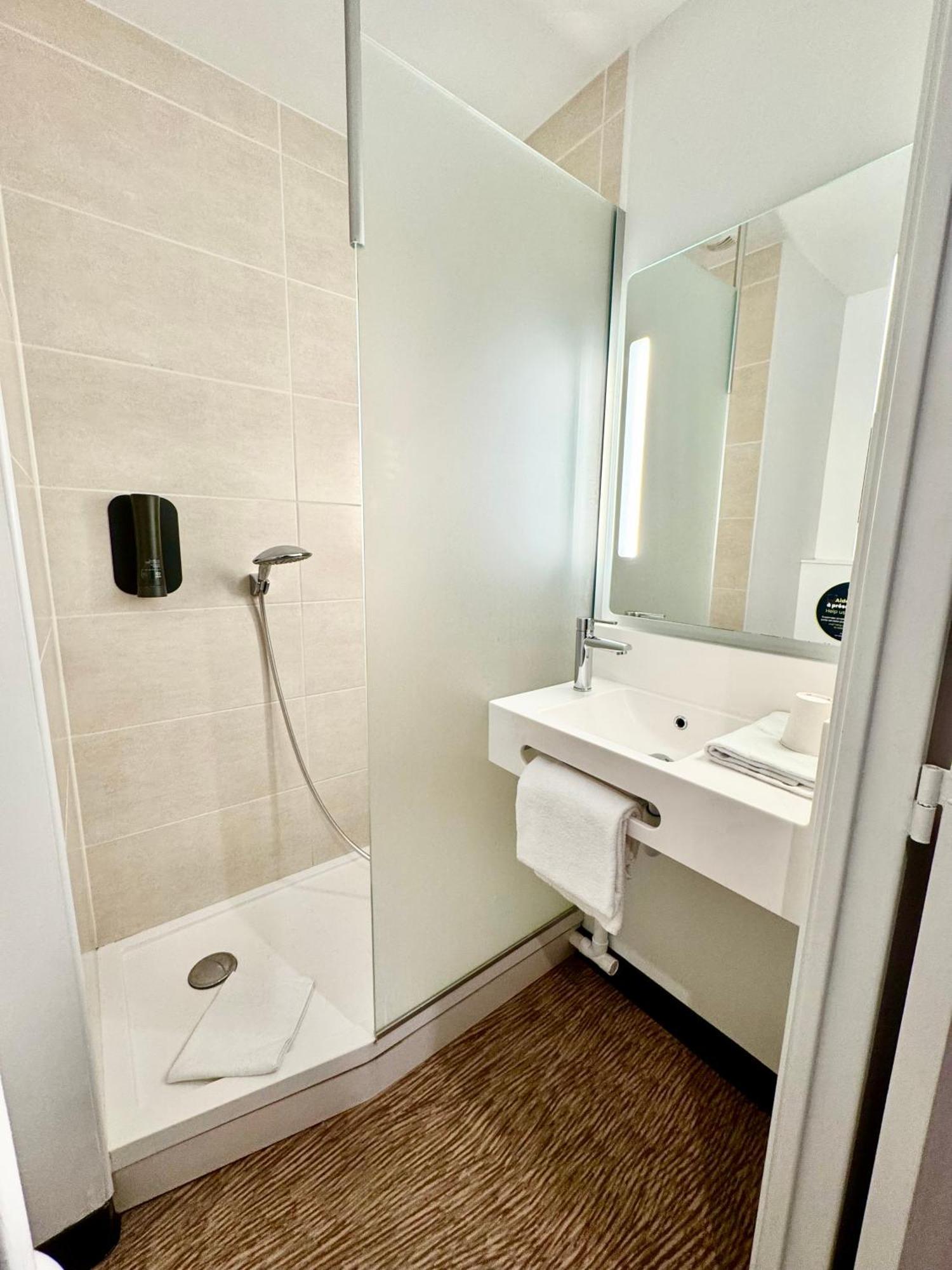 B&B Hotel Lille Centre Grand Palais Экстерьер фото