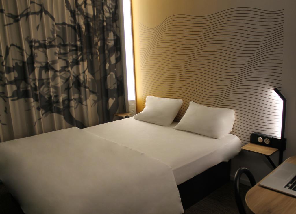 B&B Hotel Lille Centre Grand Palais Экстерьер фото