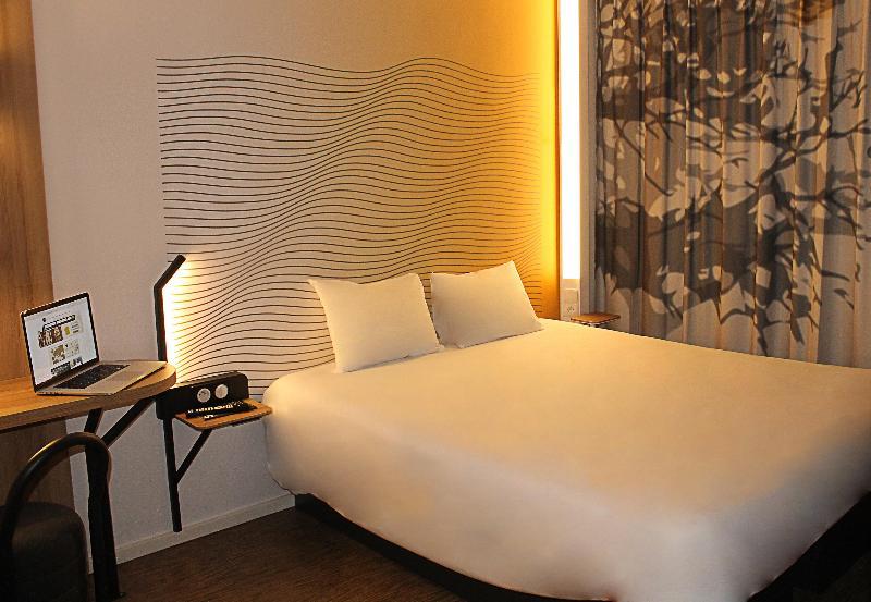 B&B Hotel Lille Centre Grand Palais Экстерьер фото